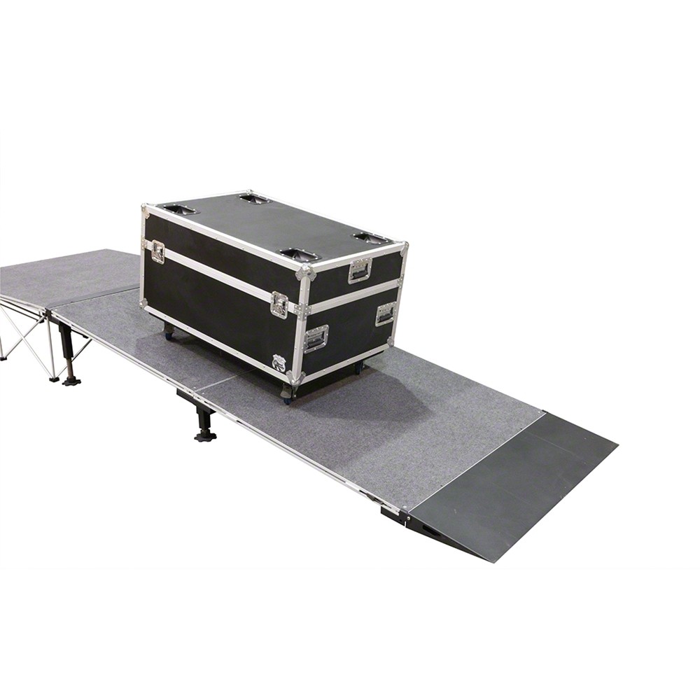 Пандус для оборудования с трапом – Intellistage Equipment Ramps with Landing